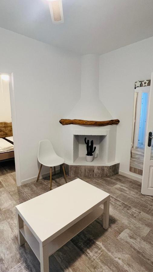 Apartamentos Verdera Es Pujols Exteriör bild